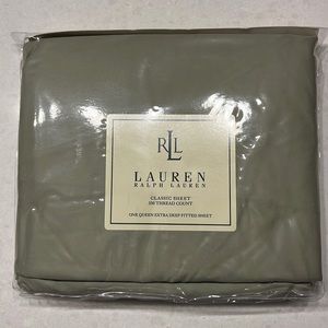 Extra deep queen fitted sheet, sage green